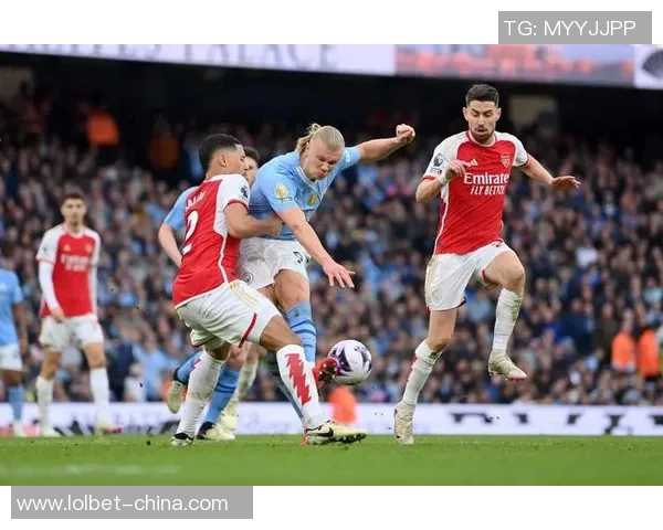 欧冠激战曼城6比2大胜里昂补时绝杀瞬间点燃全场激情