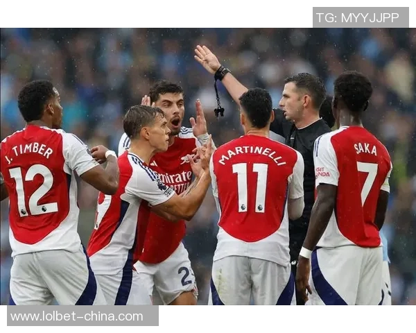 西甲激战曼城与AC米兰平局红牌争议引发全场热议