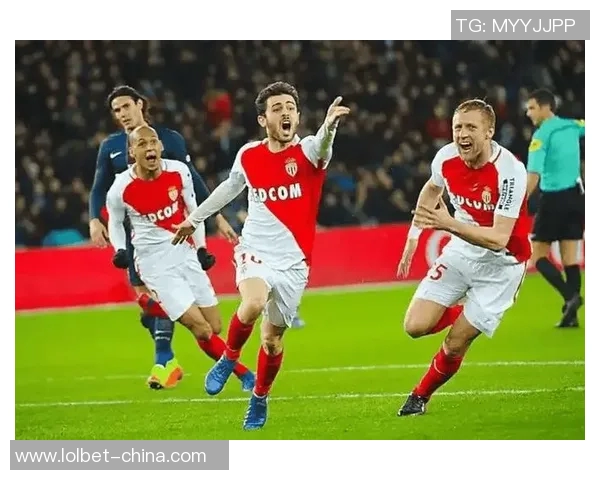 本菲卡大胜多特蒙德四球狂潮帽子戏法引发全场沸腾战术解析