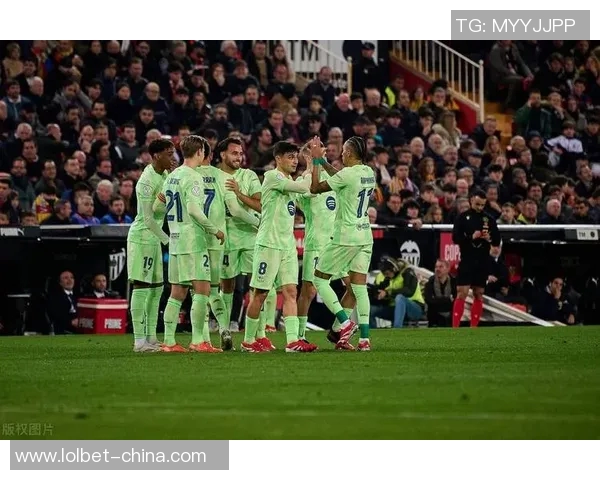 国王杯激战拜仁大胜巴萨帽子戏法引爆全场激情时刻回顾