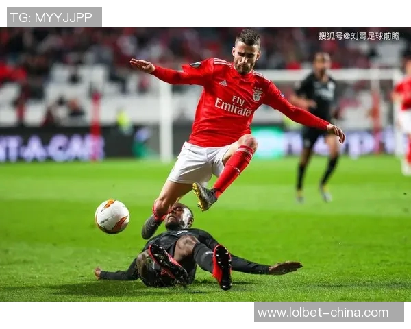 国王杯精彩对决：里昂与本菲卡战成平局引发全场热烈反响