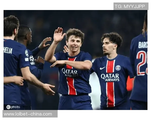 欧联杯精彩对决多特蒙德大胜巴黎圣日耳曼补时进球点燃全场激情 欧联杯精彩对决多特蒙德大胜巴黎圣日耳曼补时进球点燃全场激情