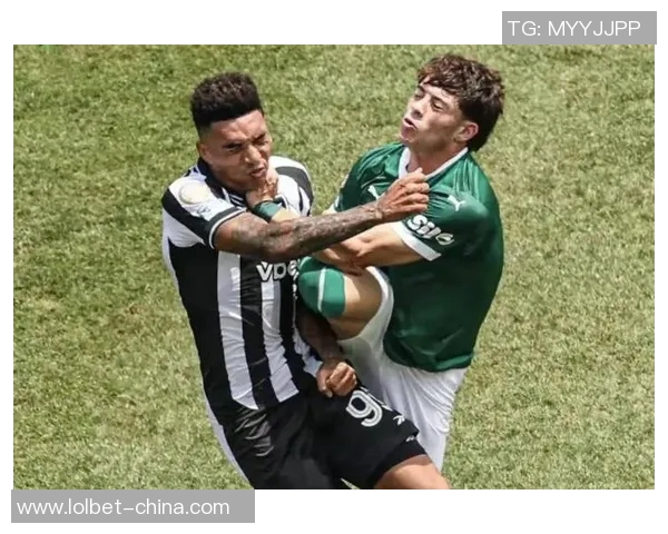 英超激战尤文图斯与本菲卡握手言和帽子戏法引发全场狂欢