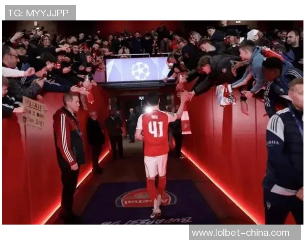 世界杯精彩对决阿森纳与多特蒙德激战成平局战术分析引发热议